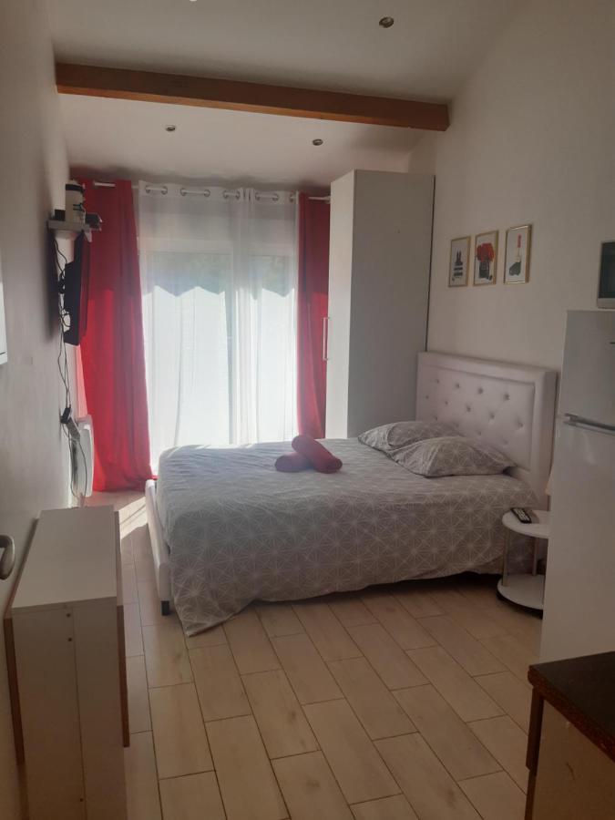 La Nuit Etoilee Hotel Marseille Luaran gambar